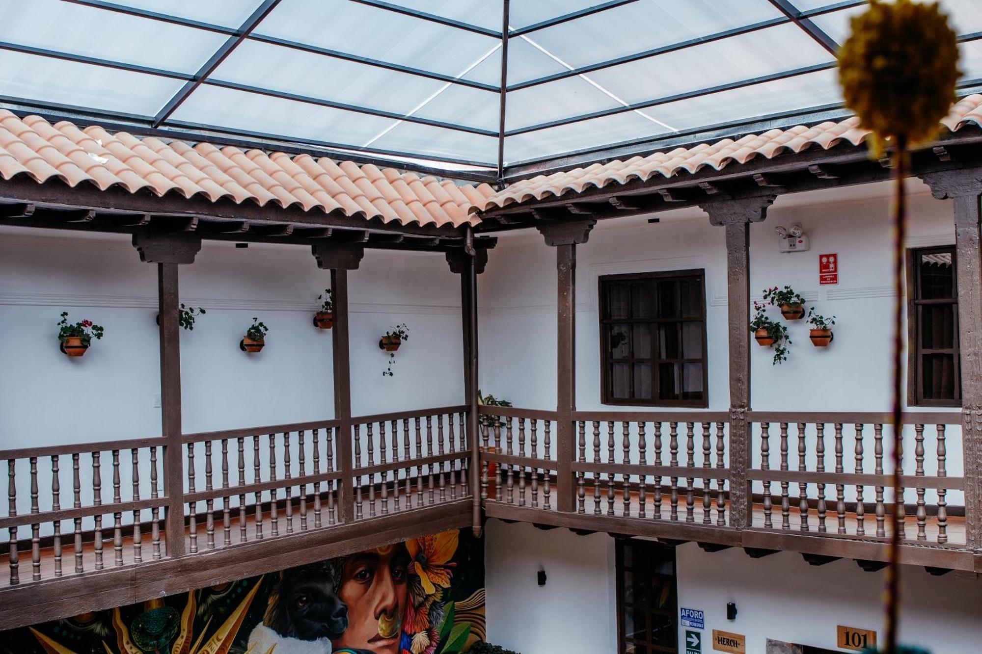 Black Llama Hostel Cuzco Buitenkant foto