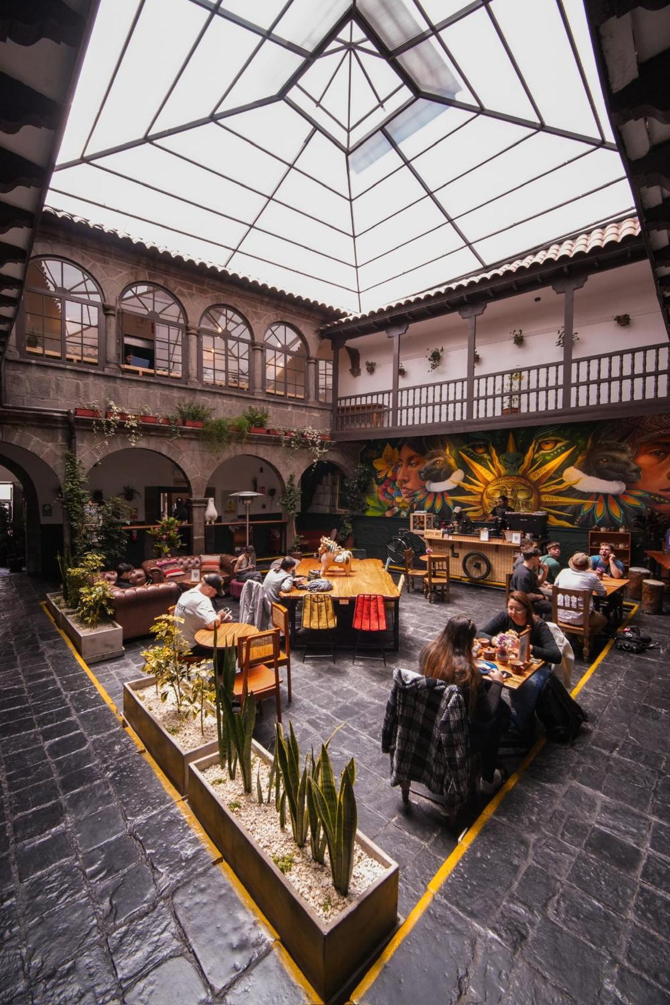 Black Llama Hostel Cuzco Buitenkant foto